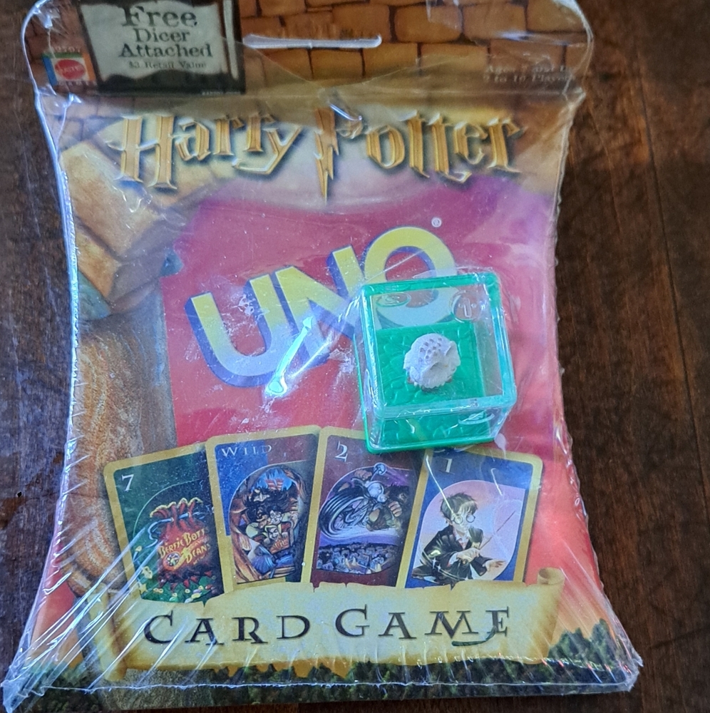 Harry Potter UNO Card Game With Headwing Owl Dice New